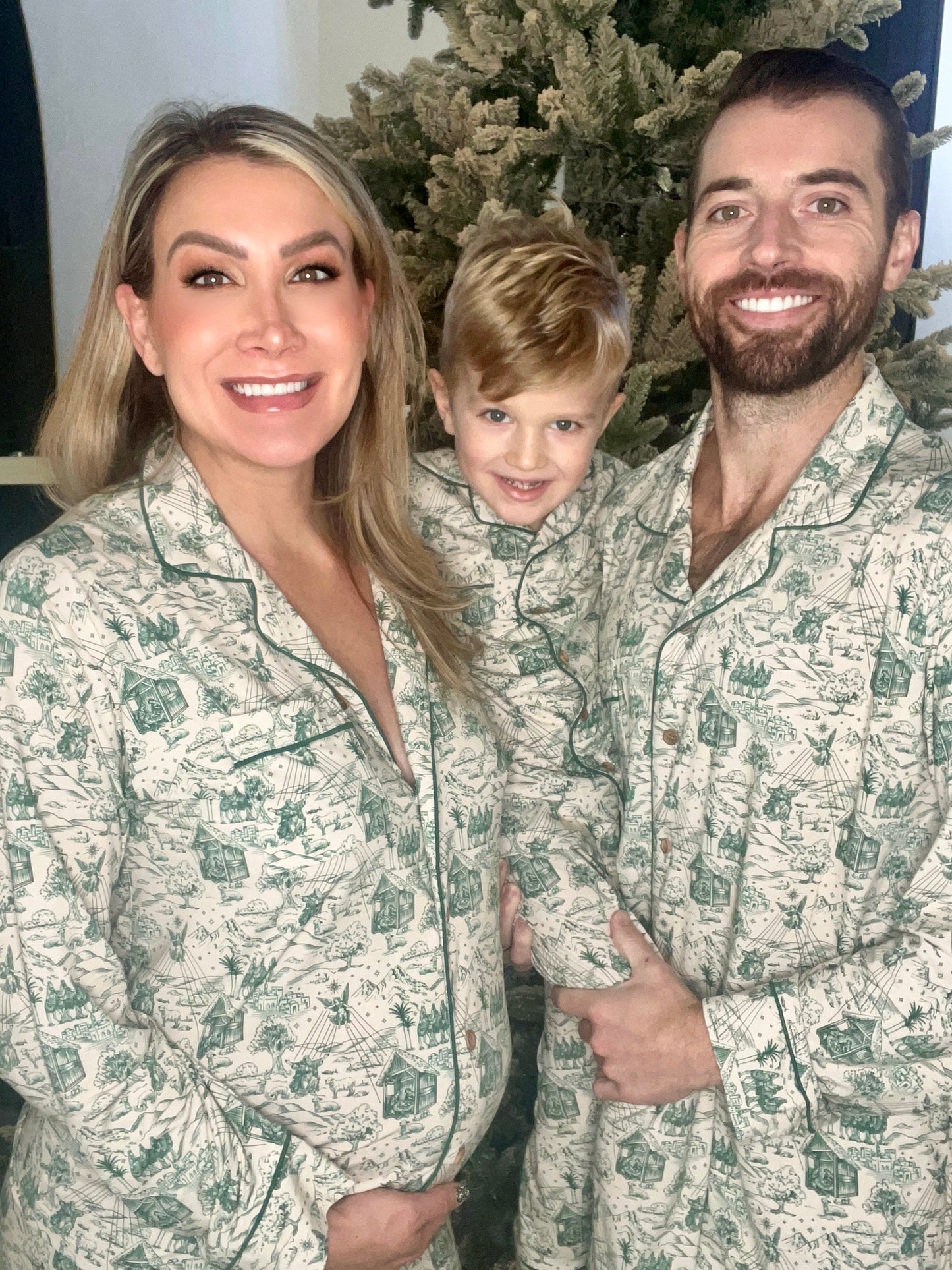"Bethlehem" -Christmas Nativity Toile Bamboo Men's Pajama Set