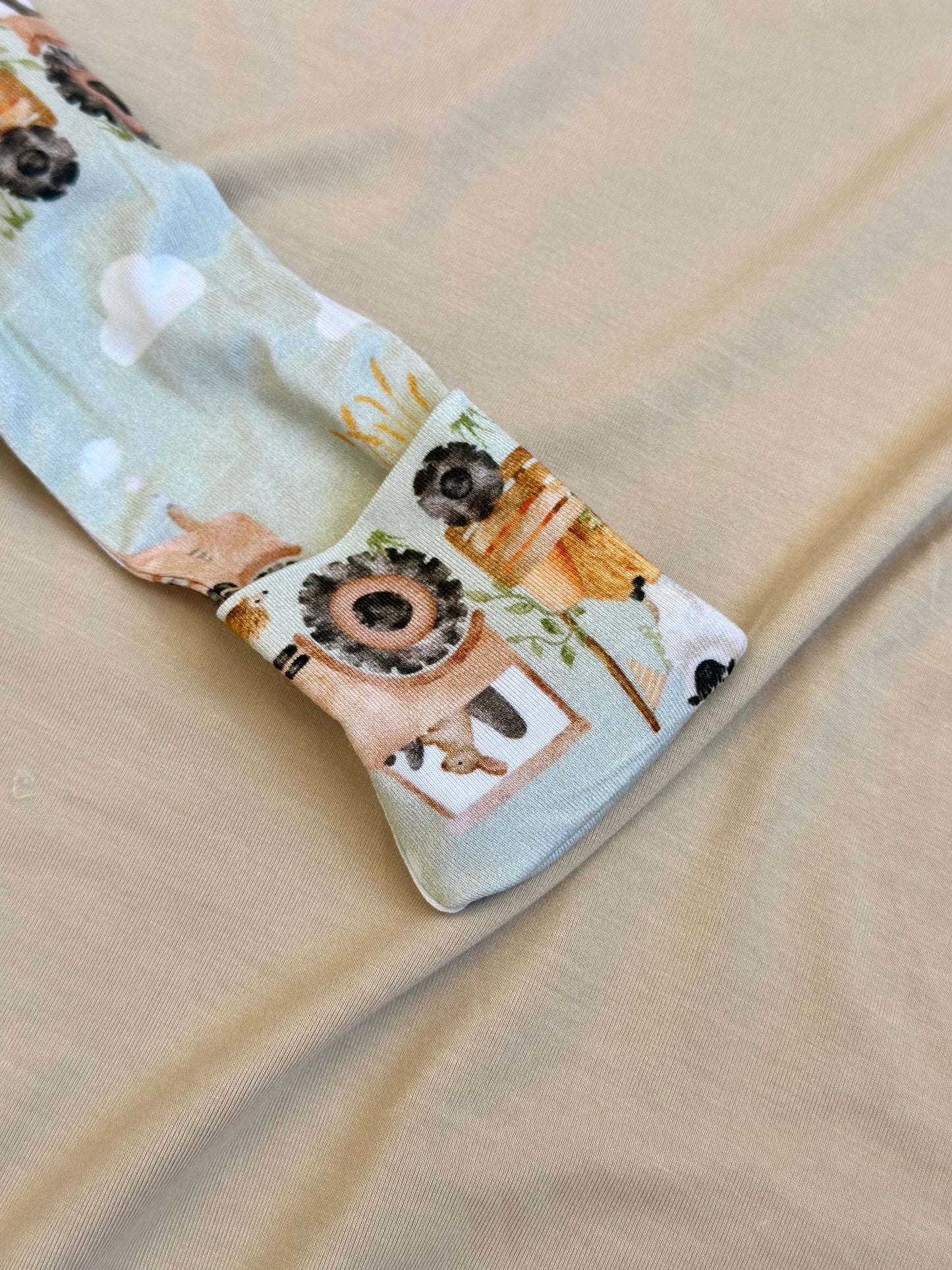 Peter Knotted Nursery Gown