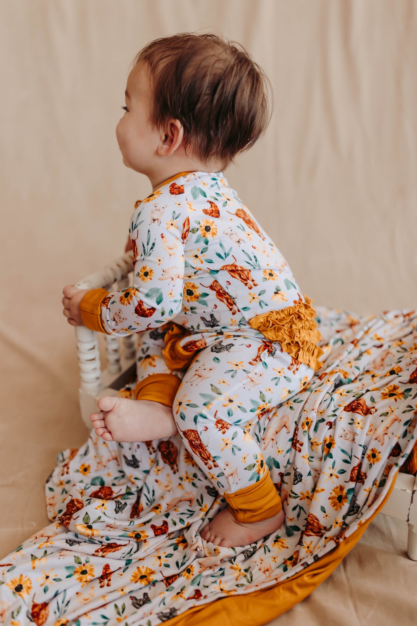 Maisy Deluxe Swaddle Blanket
