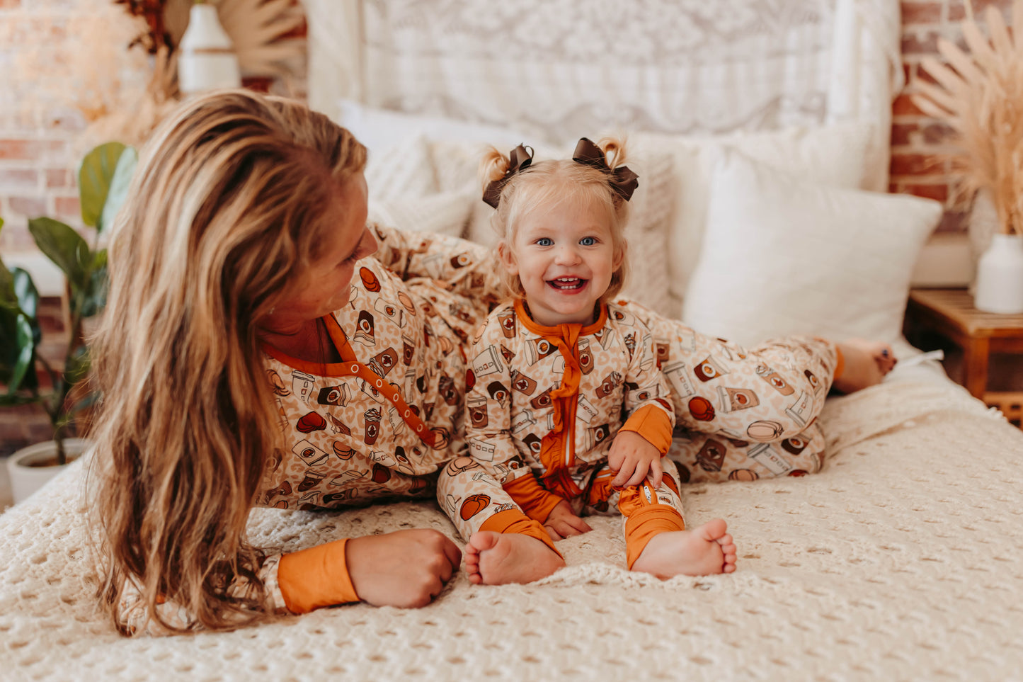 Mornin' Pumpkin Convertible Sleeper