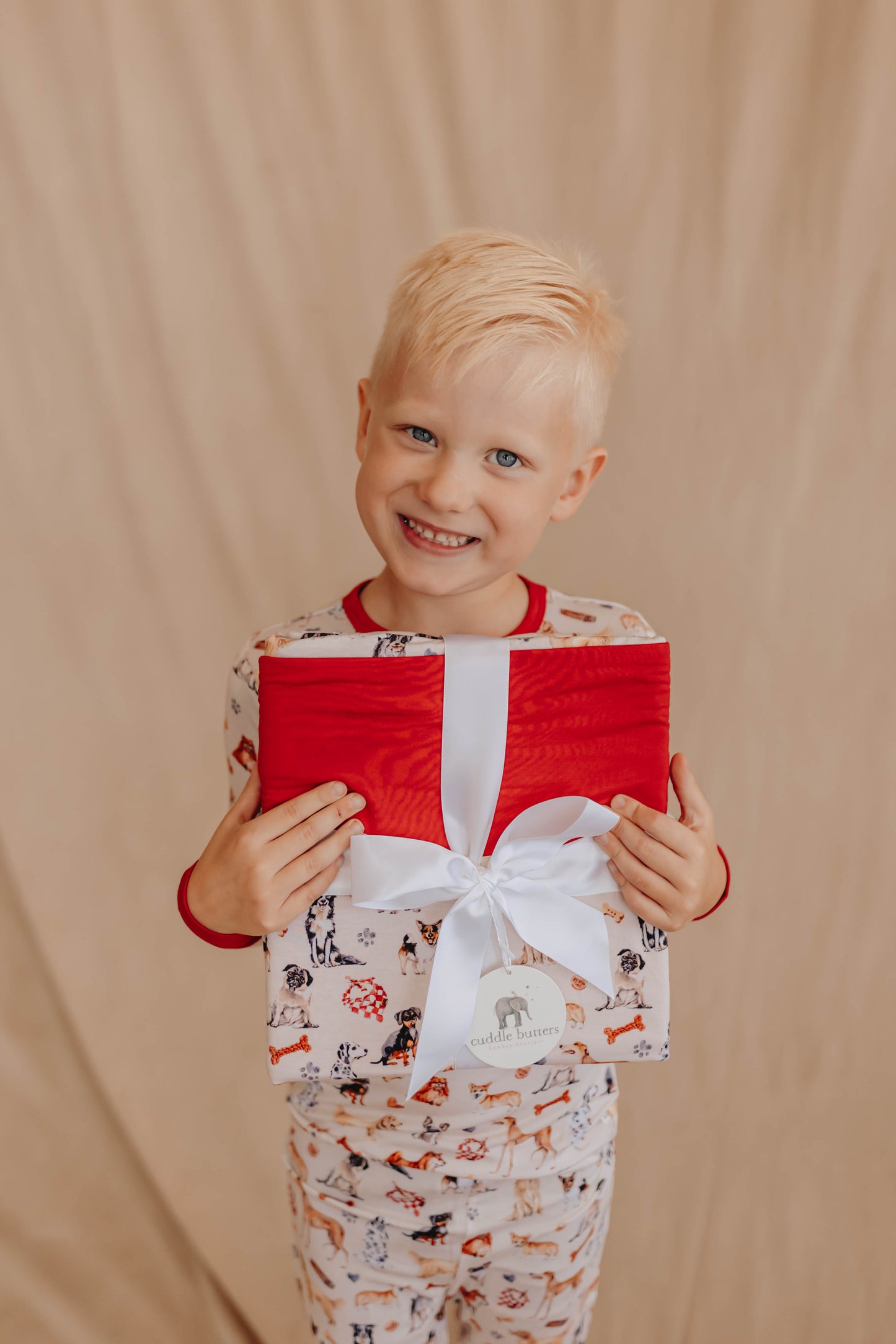 Fetch Deluxe Swaddle Blanket