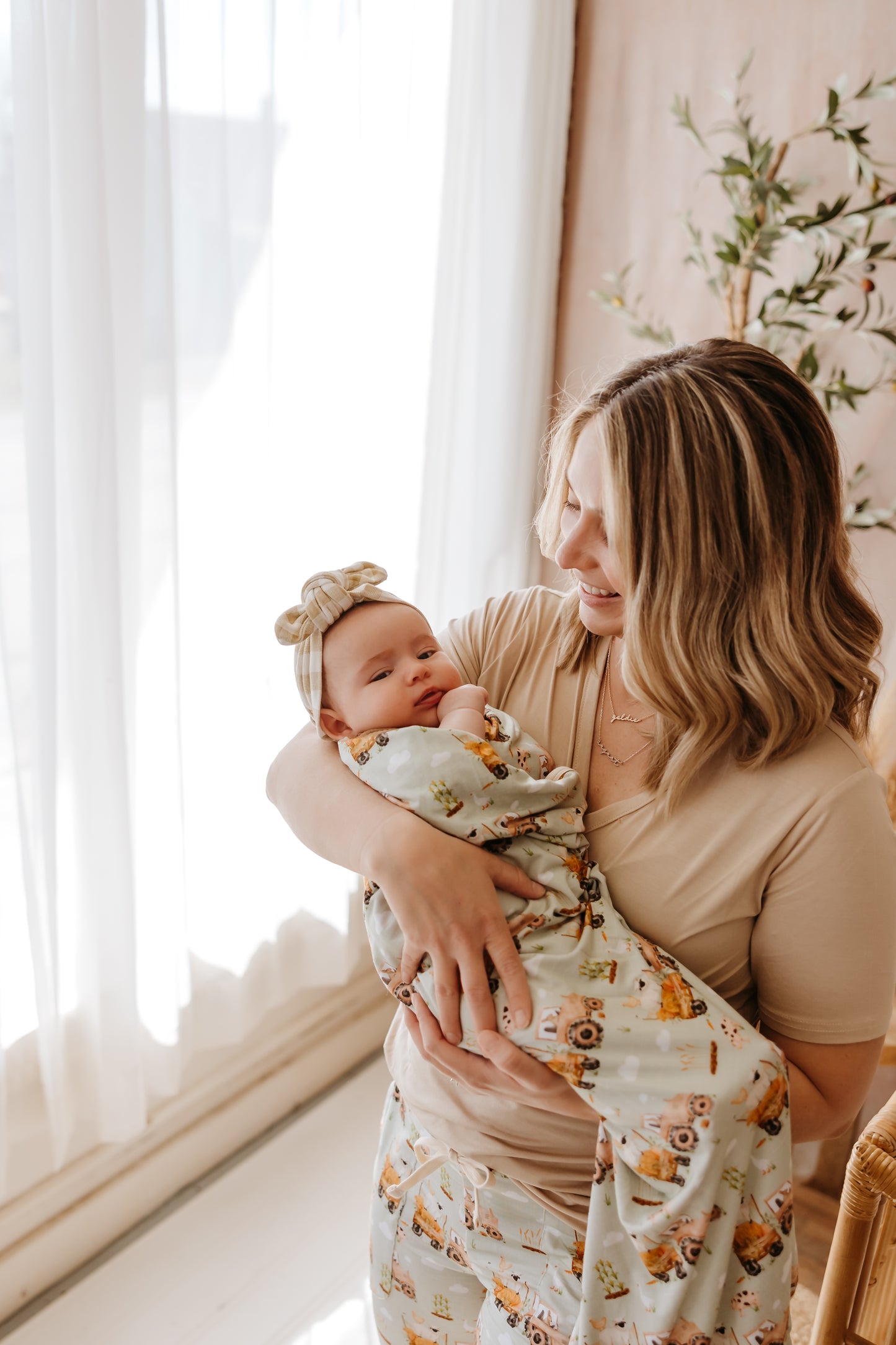 Peter Knotted Nursery Gown